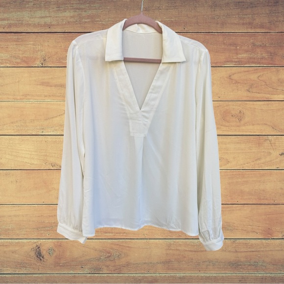 NEW Cupshe White Collared V-Neck Long Sleeve Top, Medium - Picture 2 of 8